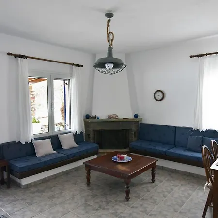 Prázdninový dům The Stone House In The Area Of Kampi, Koundouros Ioulis