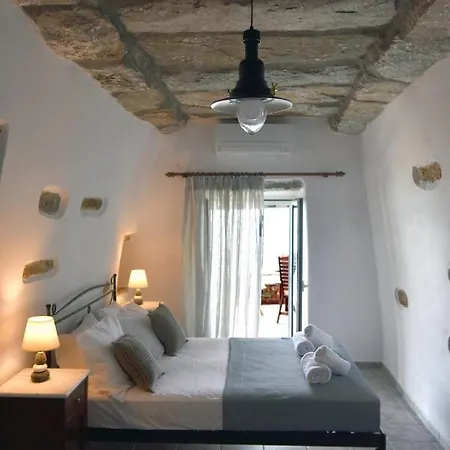 The Stone House In The Area Of Kampi, Koundouros * Ioulis