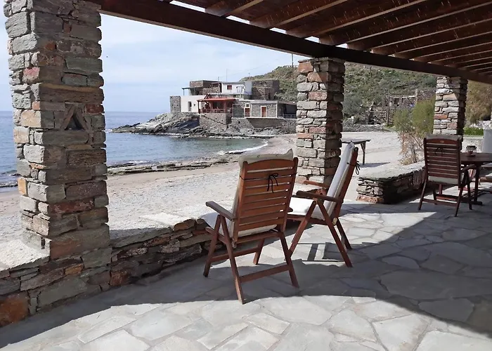 펜션 The Stone House In The Area Of Kampi, Koundouros Ioulis